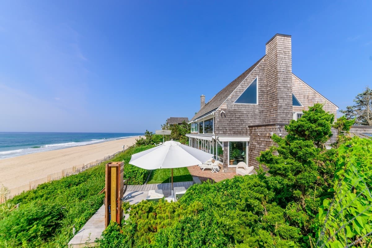 33 Lily Pond Lane, East Hampton