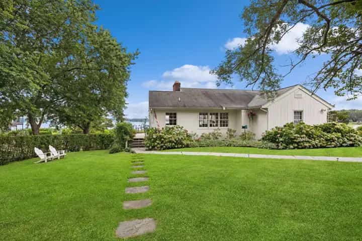 11 East Harbor Drive, Sag Harbor. Photo courtesy of Hedgerow Exclusive Properties