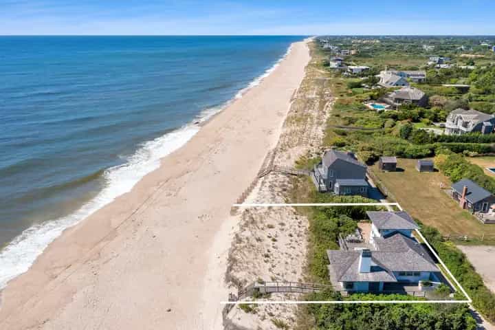 2 Town Line Road, Sagaponack. Photo courtesy of Hedgerow Exclusive Properties