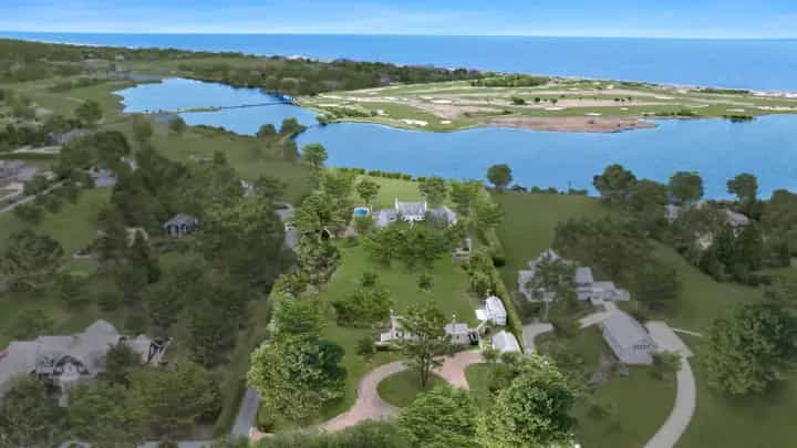 24 & 36 Jeffreys Lane, East Hampton. Photo courtesy of Hedgerow Exclusive Properties