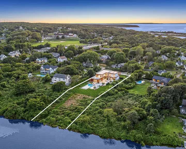 26 S Elroy Drive, Montauk. Photo courtesy of Hedgerow Exclusive Properties