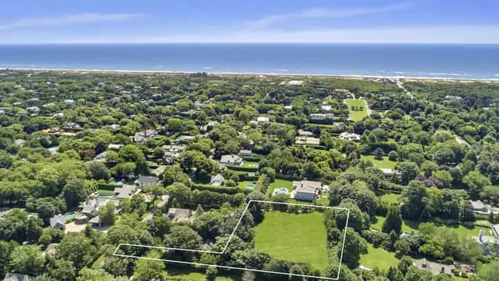 28 Hedges Lane, Amagansett. Photo courtesy of Hedgerow Exclusive Properties