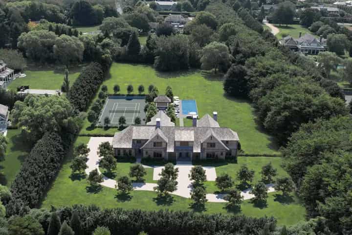 332 Parsonage Lane, Sagaponack. Photo courtesy of Hedgerow Exclusive Properties
