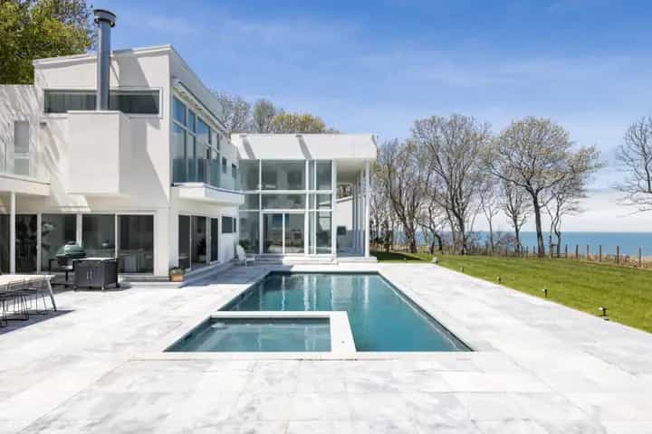 40 Hedges Banks Drive, East Hampton. Photo courtesy of Hedgerow Exclusive Properties