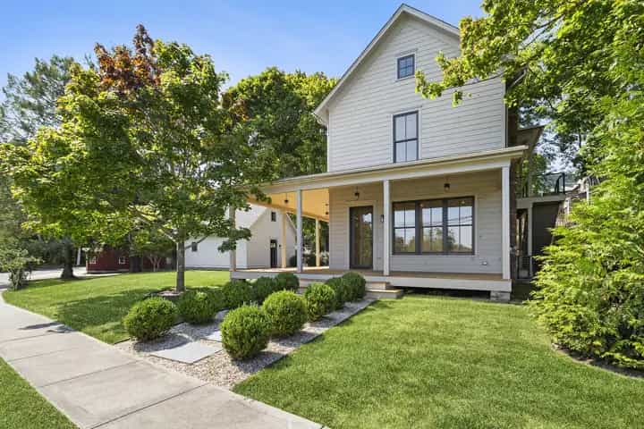 5 Grand Avenue, Shelter Island. Photo courtesy of Hedgerow Exclusive Properties