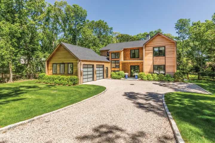 5 Wagon Lane, East Hampton. Photo courtesy of Hedgerow Exclusive Properties