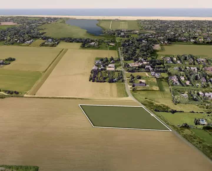 57 Wainscott Hollow Road, Wainscott. Photo courtesy of Hedgerow Exclusive Properties