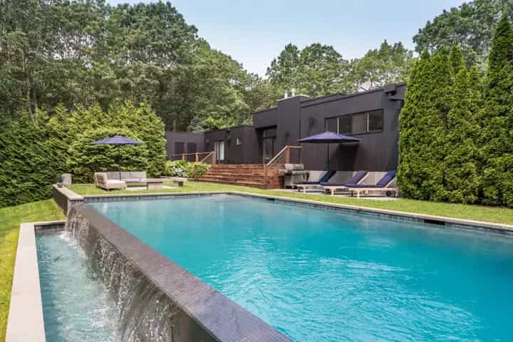 6 Woodhollow Drive, East Hampton. Photo courtesy of Hedgerow Exclusive Properties