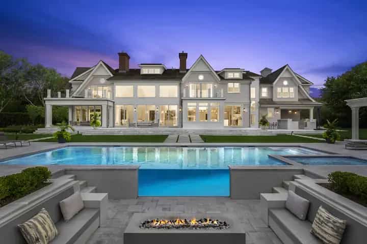 63 Duck Pond Lane, Southampton. Photo courtesy of Hedgerow Exclusive Properties