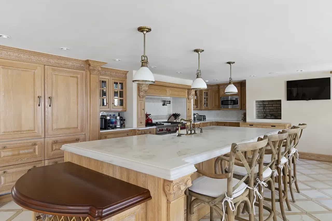 14 St Mary's Lane, Amagansett, photograph 8 of 8. Courtesy of Hedgerow Exclusive Properties