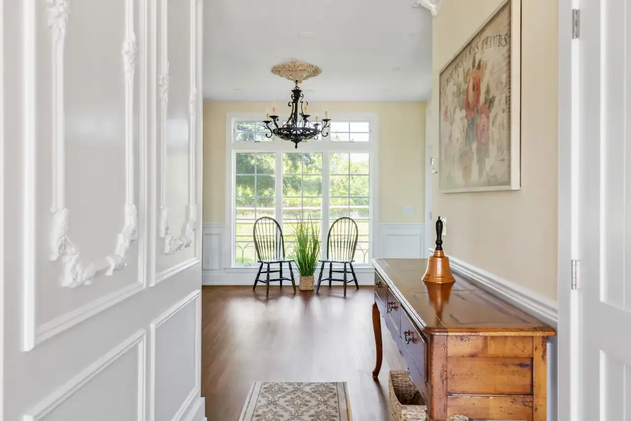 15 Edgemere Street, Montauk, photograph 4 of 8. Courtesy of Hedgerow Exclusive Properties