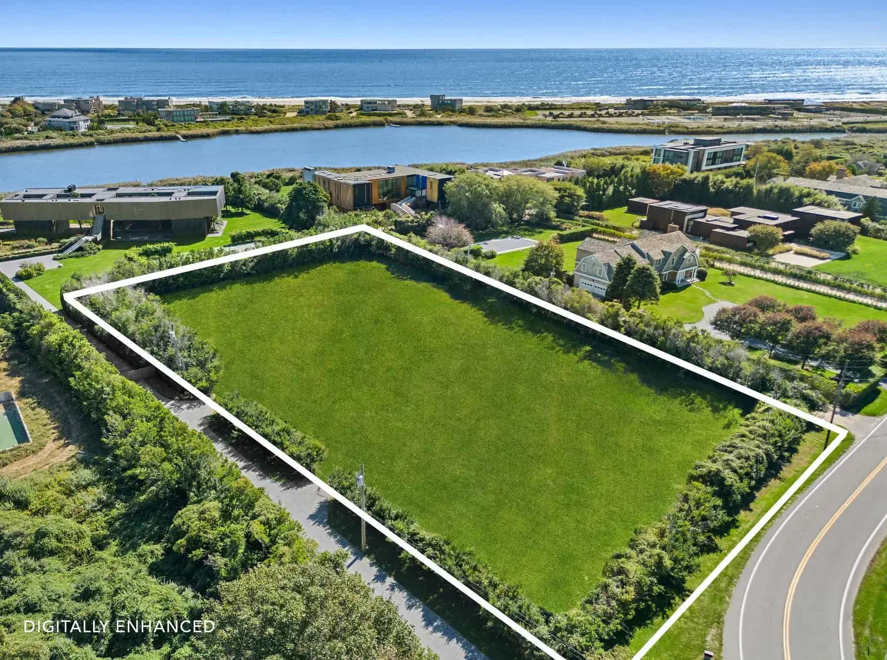 351 Jobs Lane, Bridgehampton