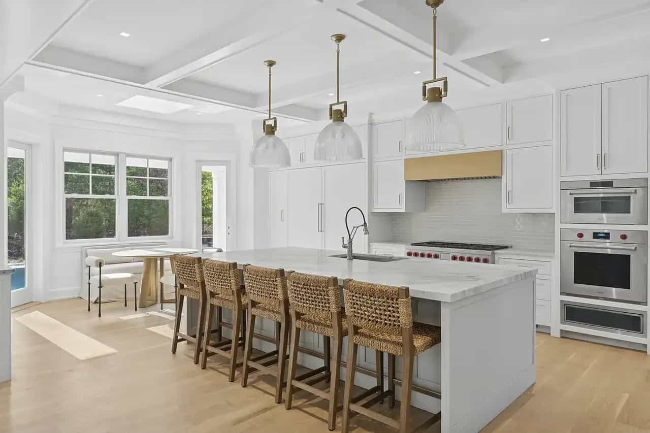 60 Two Holes of Water Road, East Hampton, photograph 7 of 8. Courtesy of Hedgerow Exclusive Properties