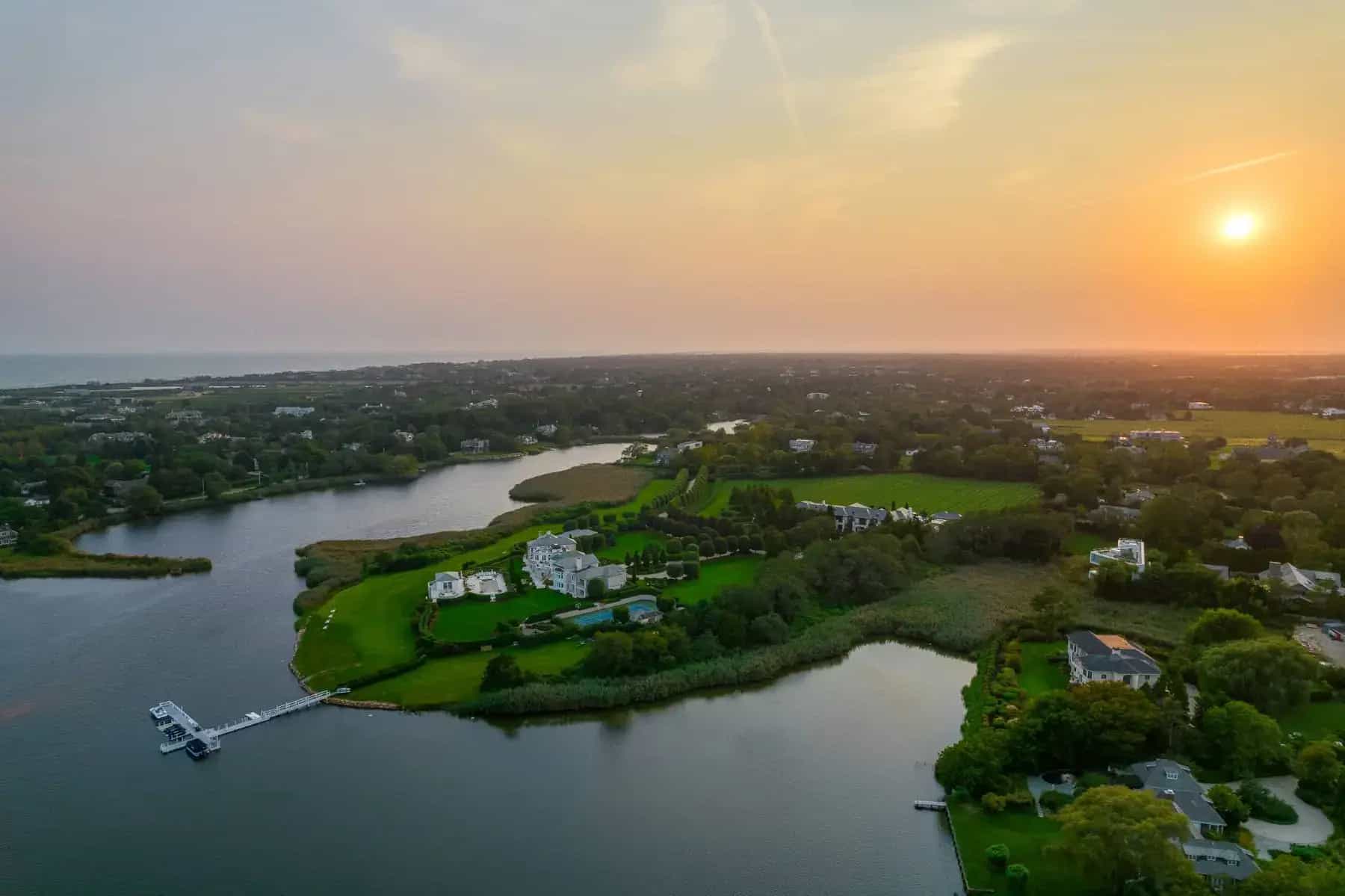 71 Cobb Lane, Water Mill. Photo courtesy of Hedgerow Exclusive Properties