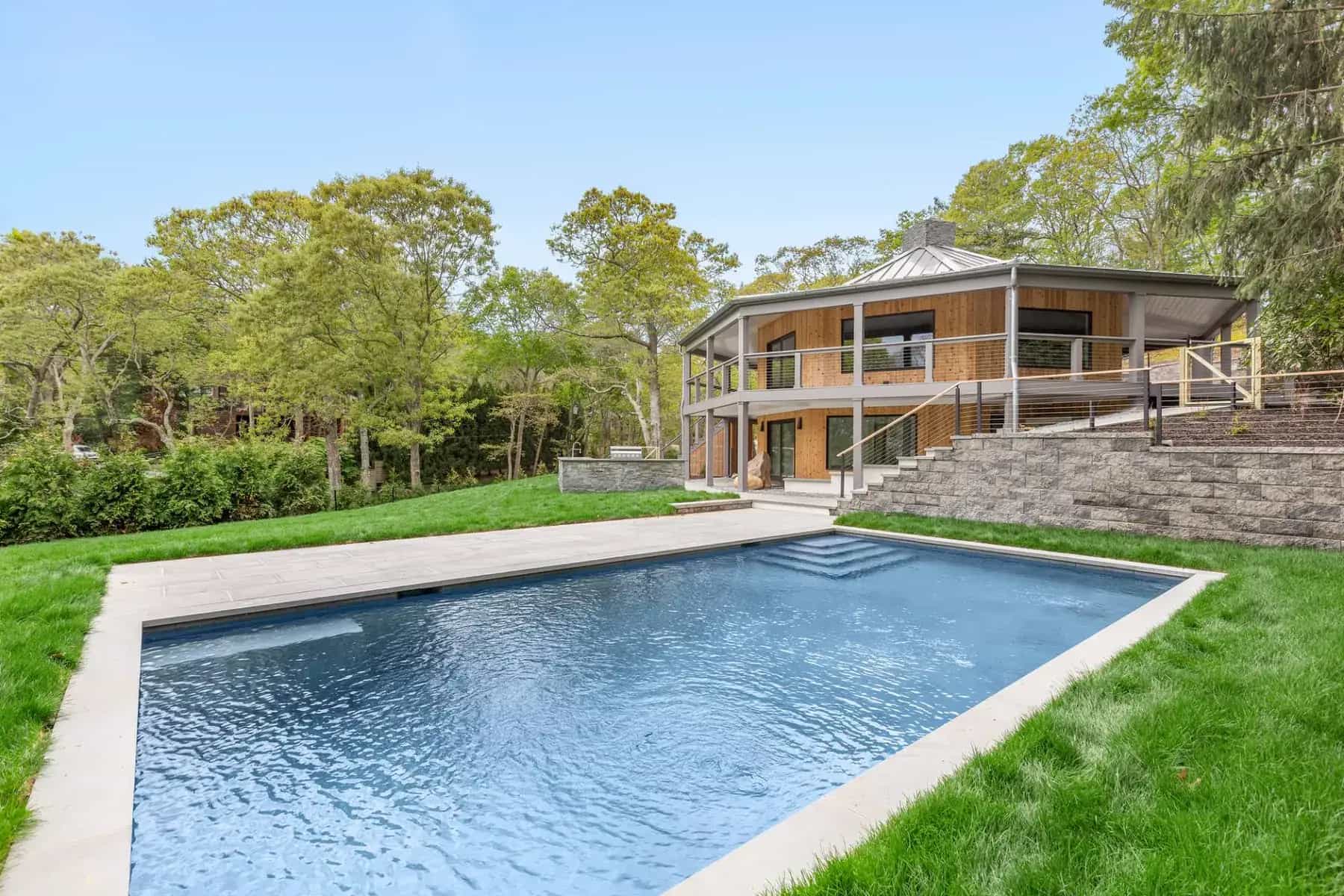 73 Oyster Shores Road, East Hampton