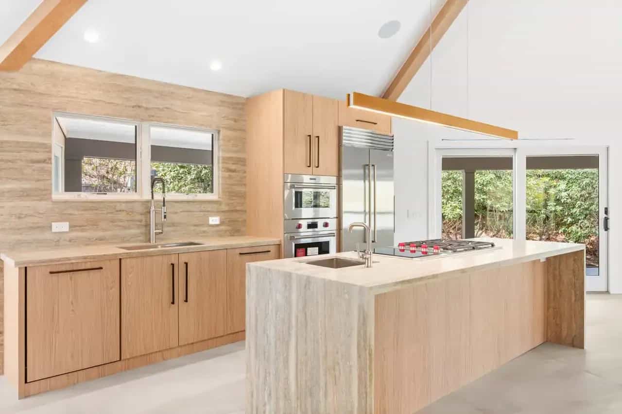 73 Oyster Shores Road, East Hampton, photograph 8 of 8. Courtesy of Hedgerow Exclusive Properties
