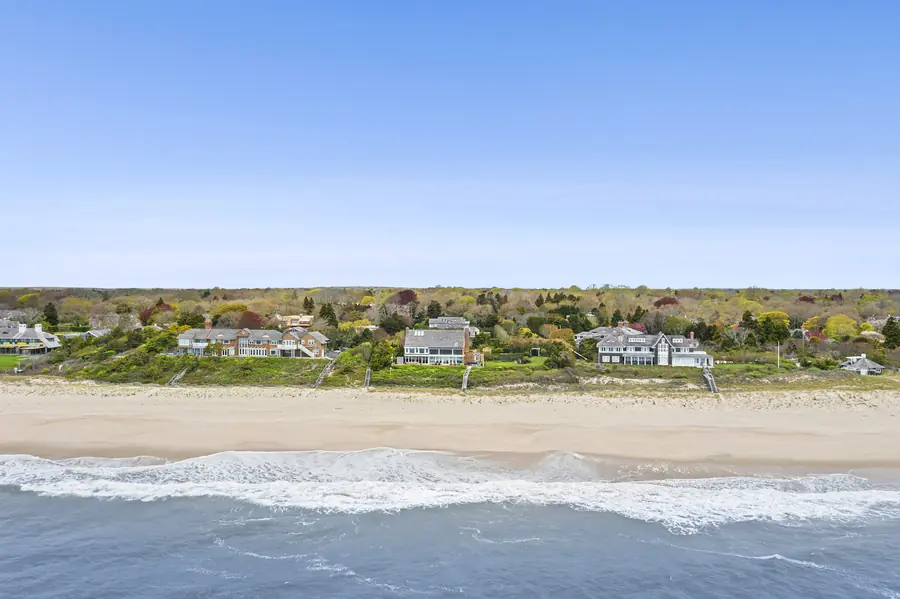 Hamptons’ Top Brokerages Navigate Dragging Market, Uptick in Competition, The Real Deal. Image courtesy of Hedgerow Exclusive Properties