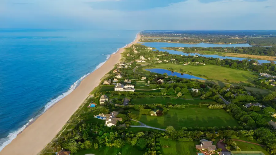 Hedgerow Has Carved Out Its Niche by Zeroing In on Ultra-Luxury Properties, The Real Deal. Image courtesy of Hedgerow Exclusive Properties