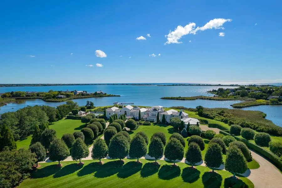 This is the priciest-ever Hamptons summer rental, New York Post. Image courtesy of Hedgerow Exclusive Properties